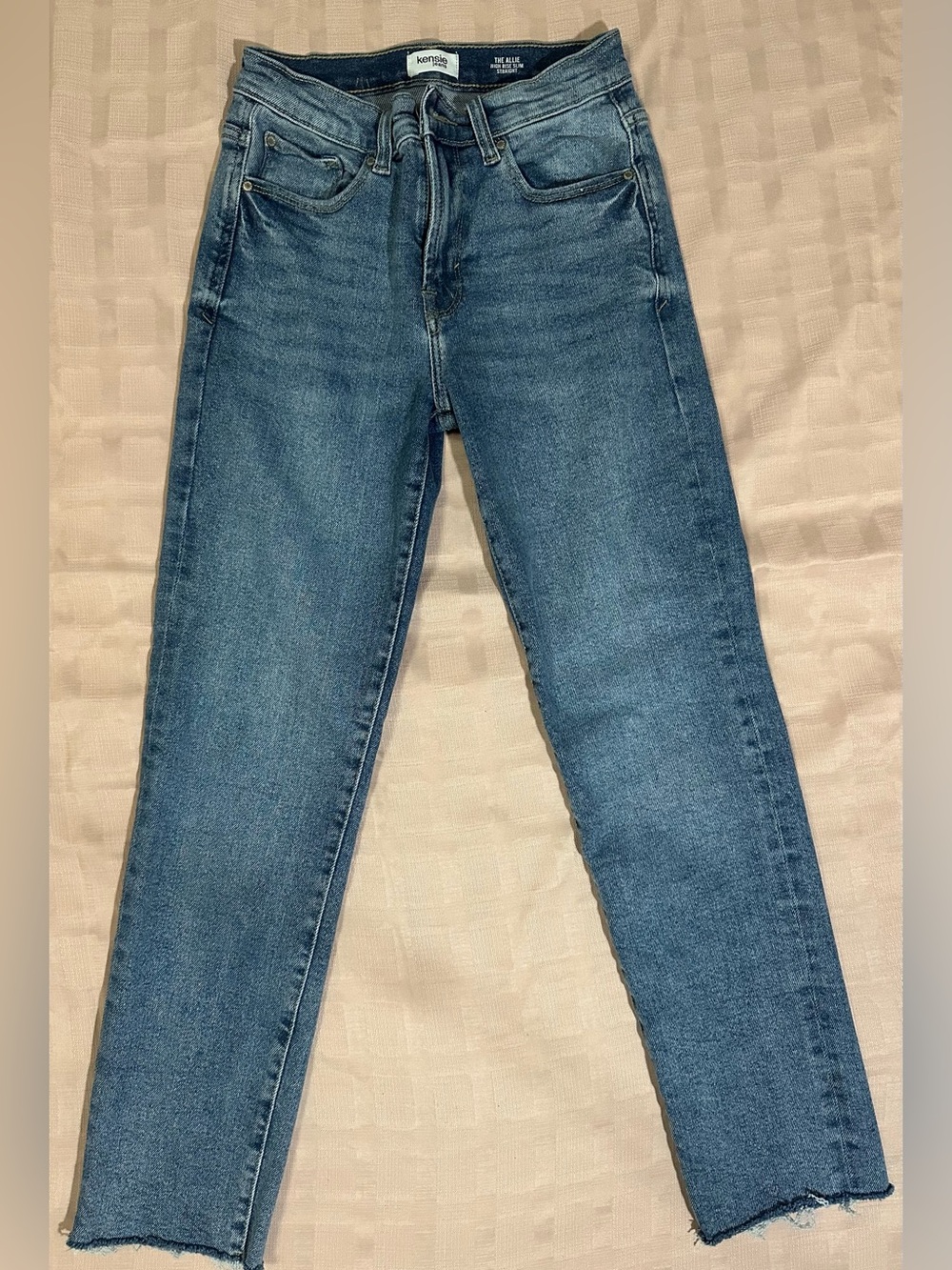 Kensie Skinny Jeans in Medium Blue Wash